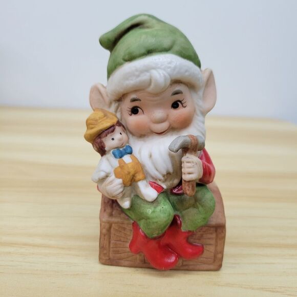 Vintage Homco Christmas Elf in Workshop Making Toys Festive Figurine - Picture 5 of 12